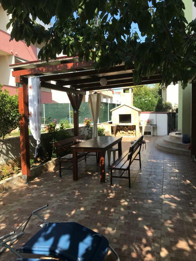 Apartments Milka Trogir Ngoại thất bức ảnh
